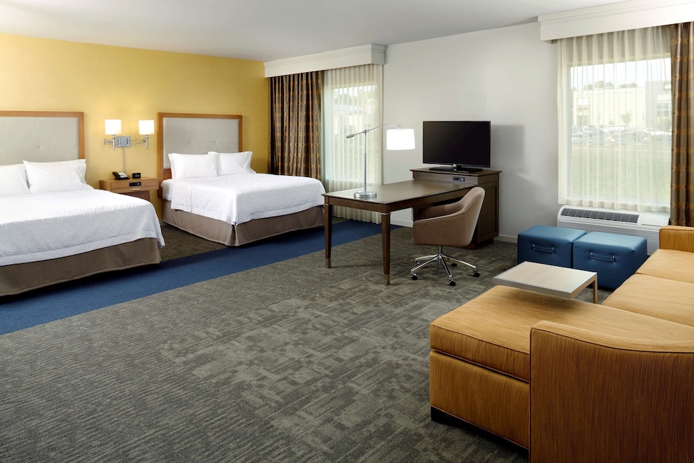 Hampton Inn Suites Pittsburgh Airport South Settlers Ridge 23/60