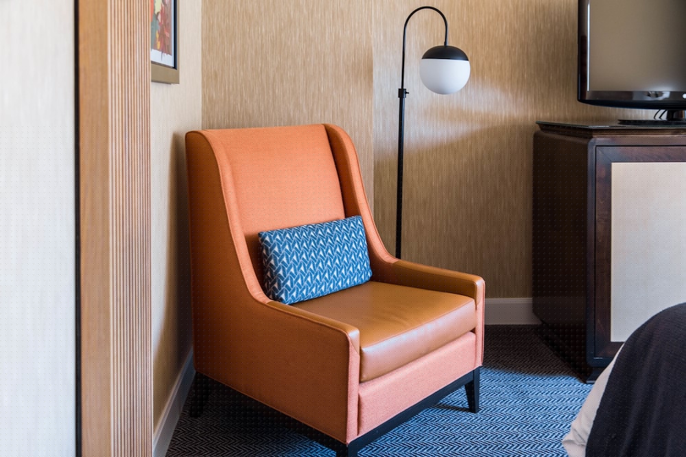 Dossier Hotel 43/52