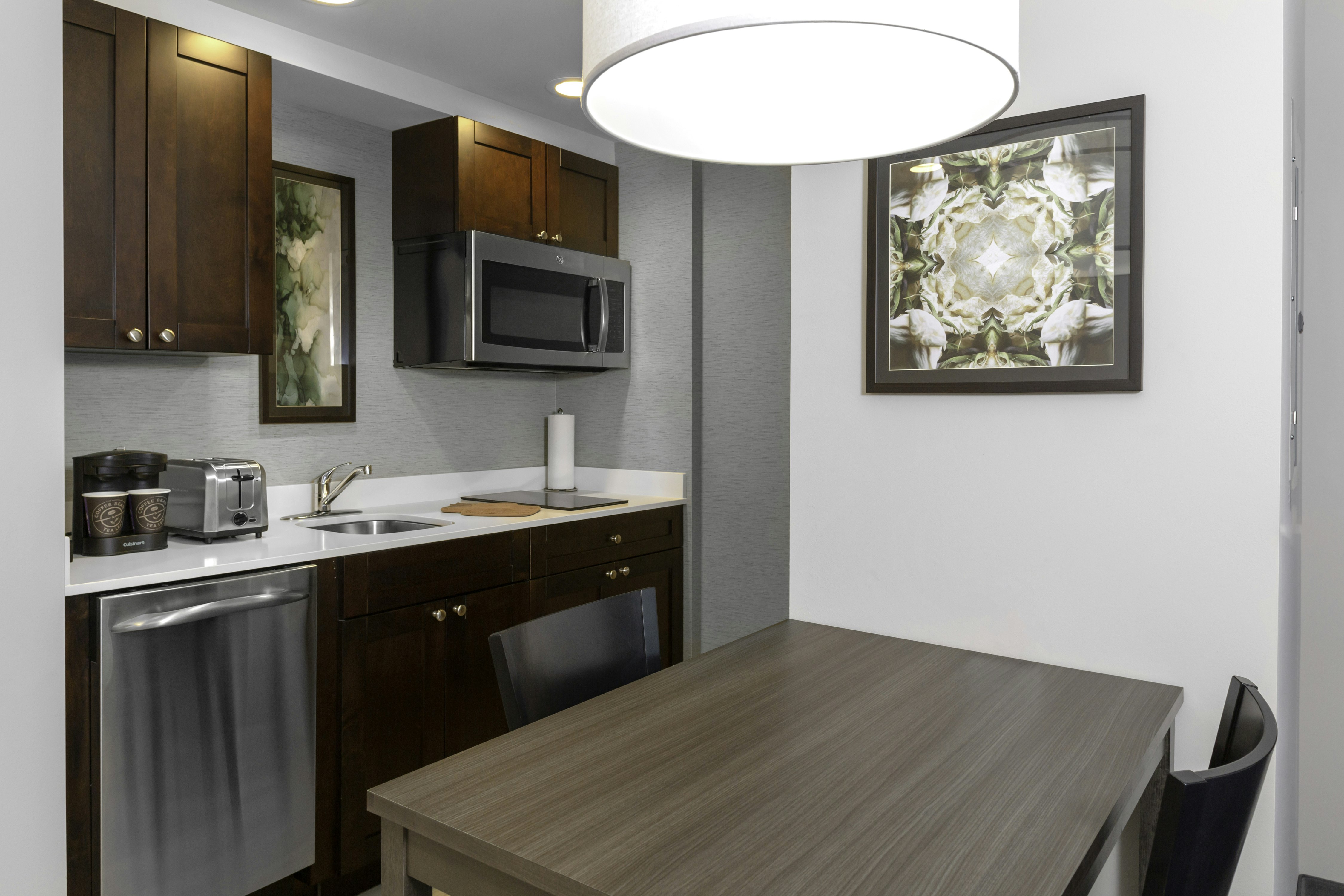 Homewood Suites By Hilton Lansing Eastwood 27/40