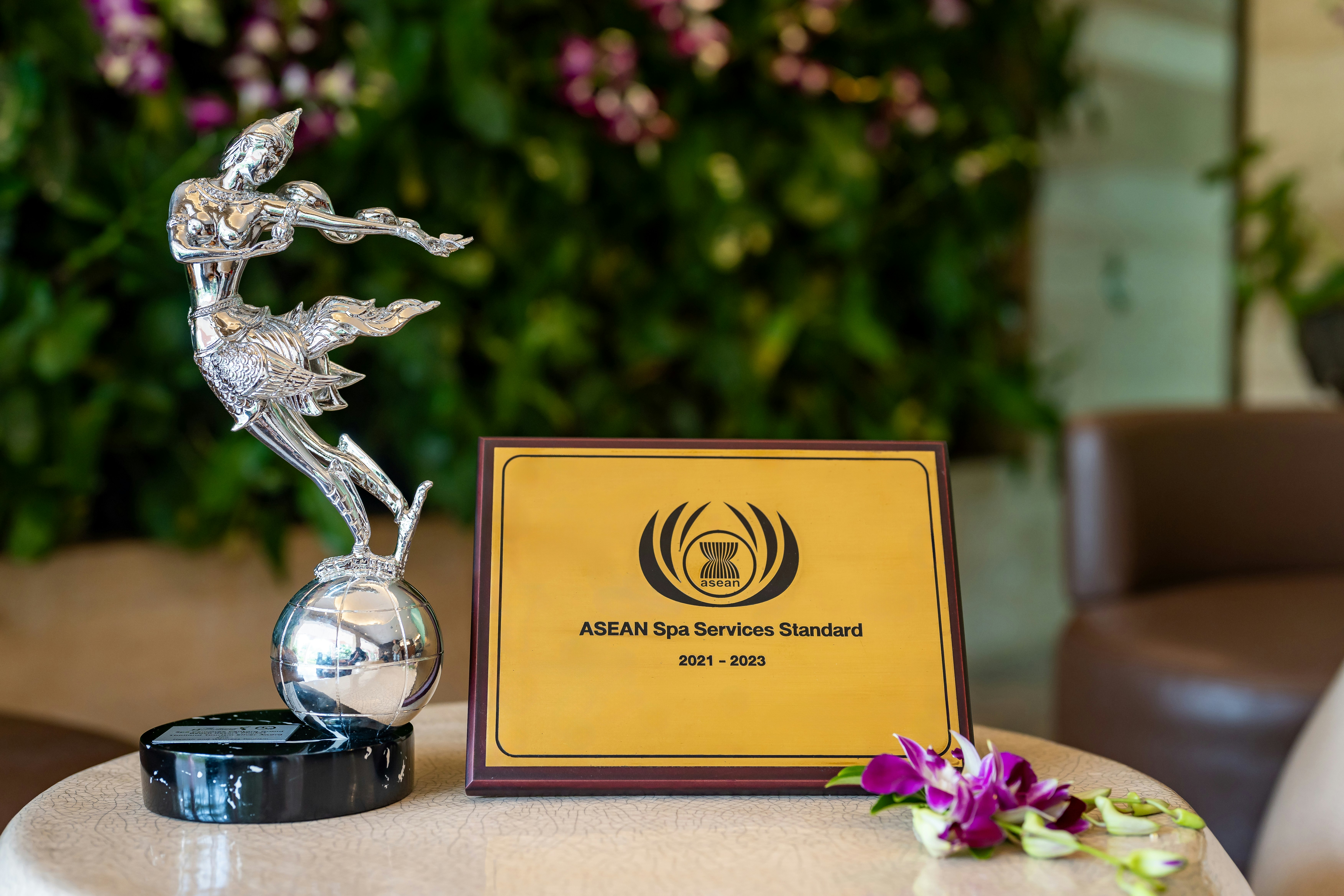 Centara Grand Beach Resort Phuket 31/85
