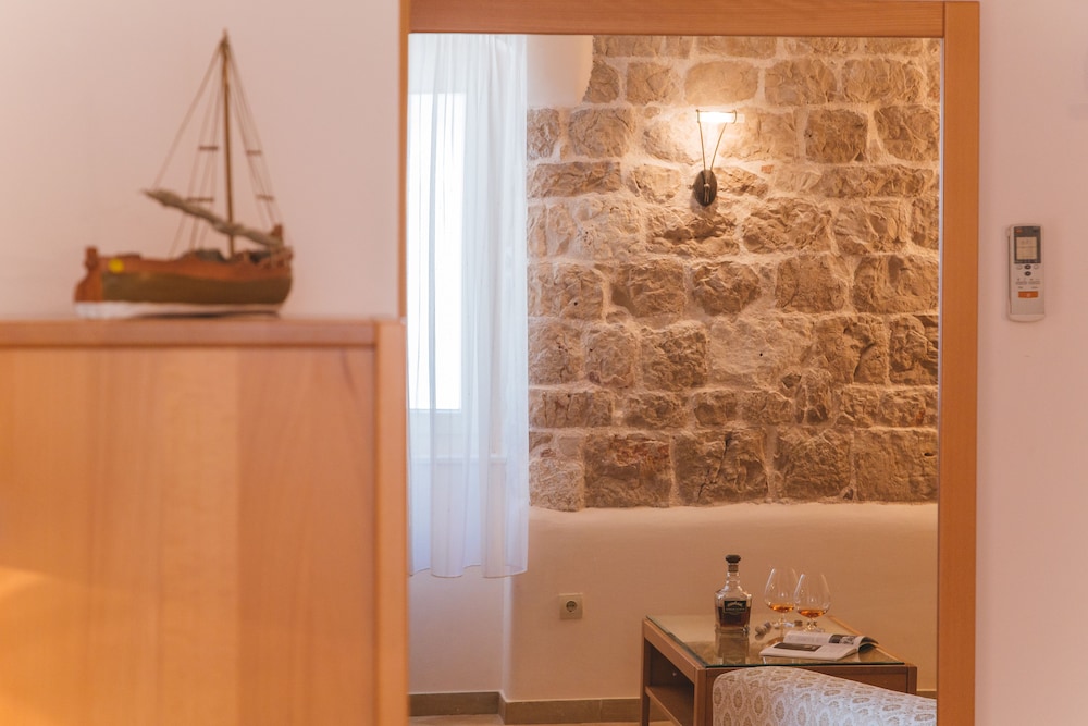 HOTEL PARK HVAR 18/76