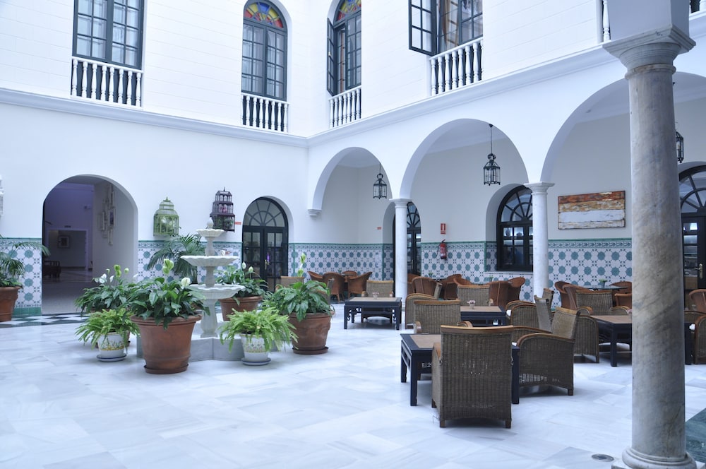 Senator Cadiz Spa Hotel 56/71