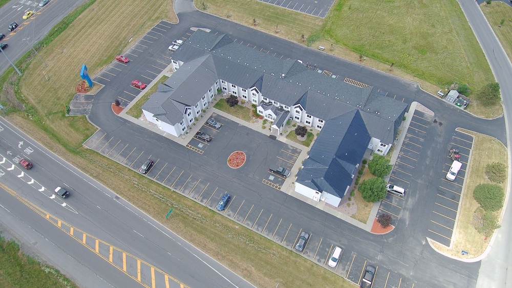 Quality Inn and Suites Watertown Fort Drum 47/50