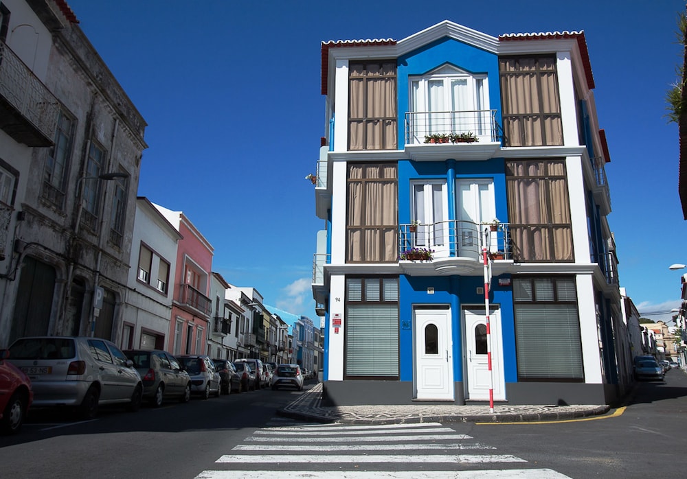 Central Guest House 48/50