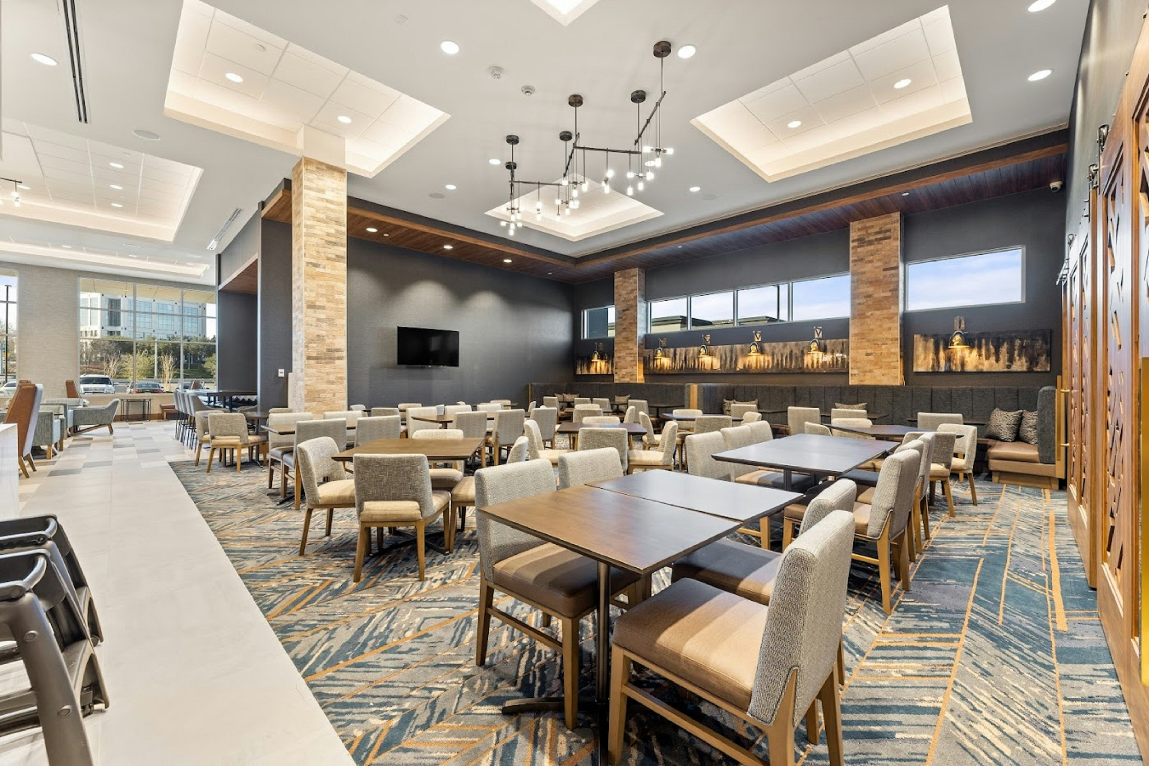 Embassy Suites by Hilton Irving Las Colinas 26/34