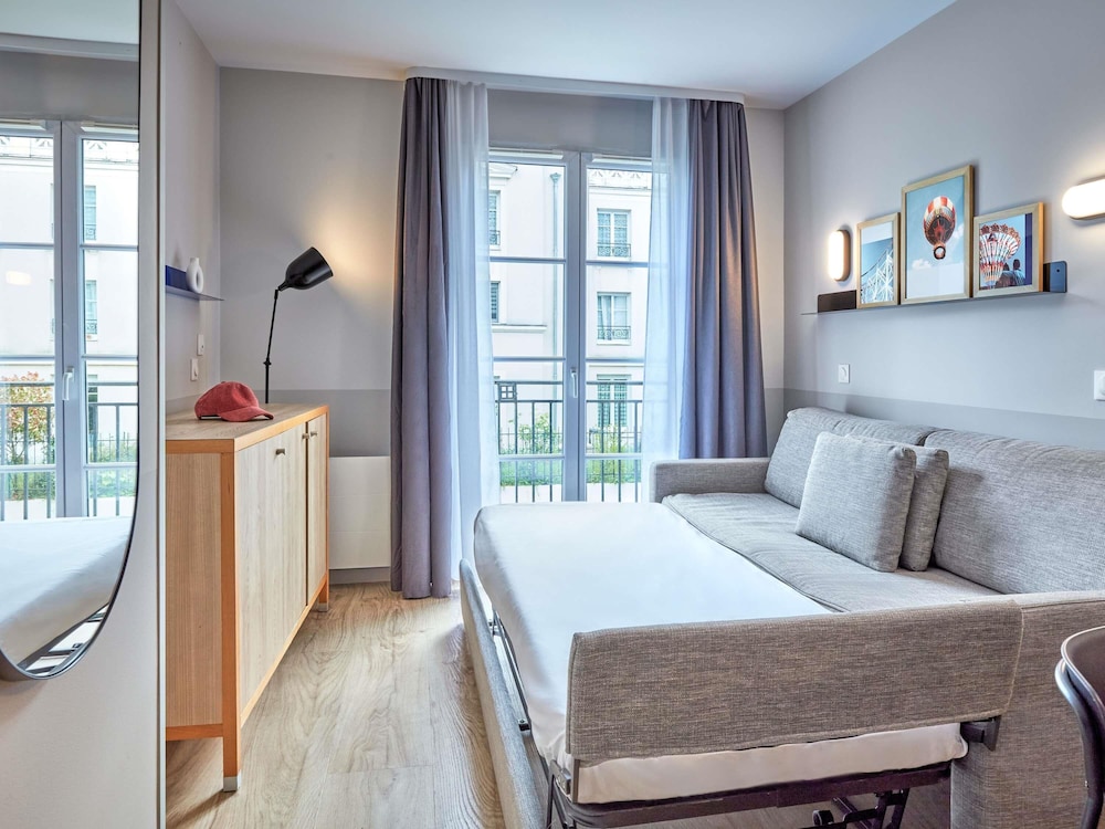 Aparthotel Adagio Val d'Europe near Disneyland Paris 25/70
