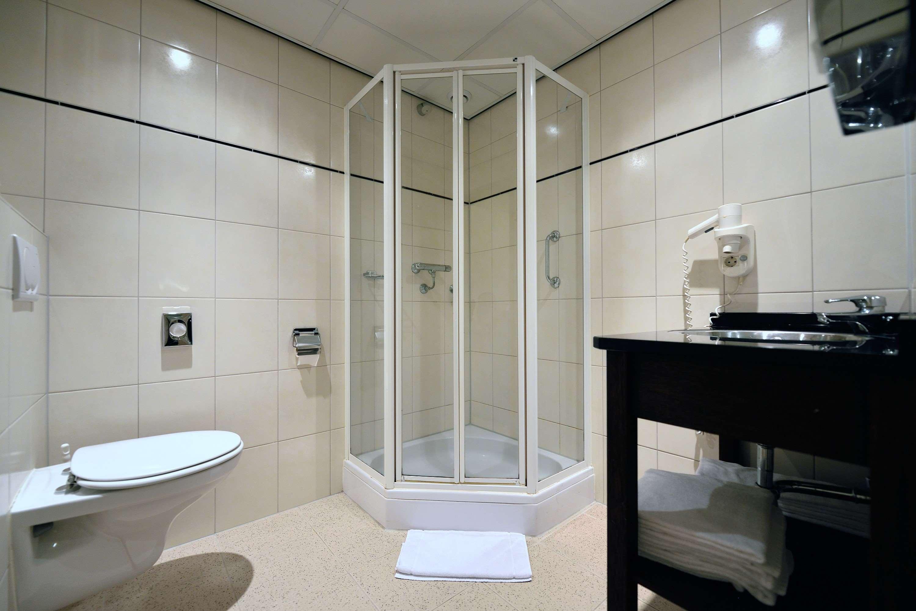 غرفة بسريرين، BEST WESTERN DAM SQUARE INN 7/8