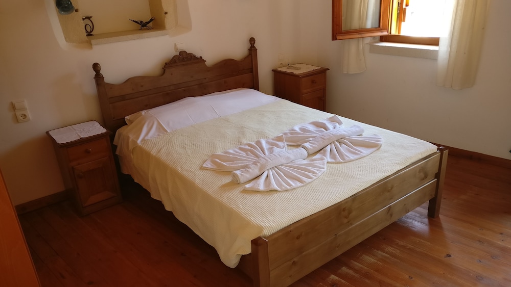 2 BEDROOMS, SUPERIOR, APARTMENT