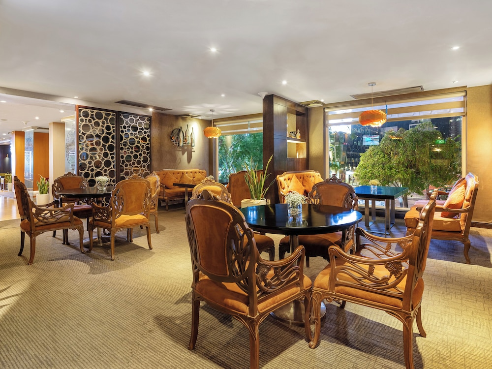 Palace Hotel Saigon 42/50