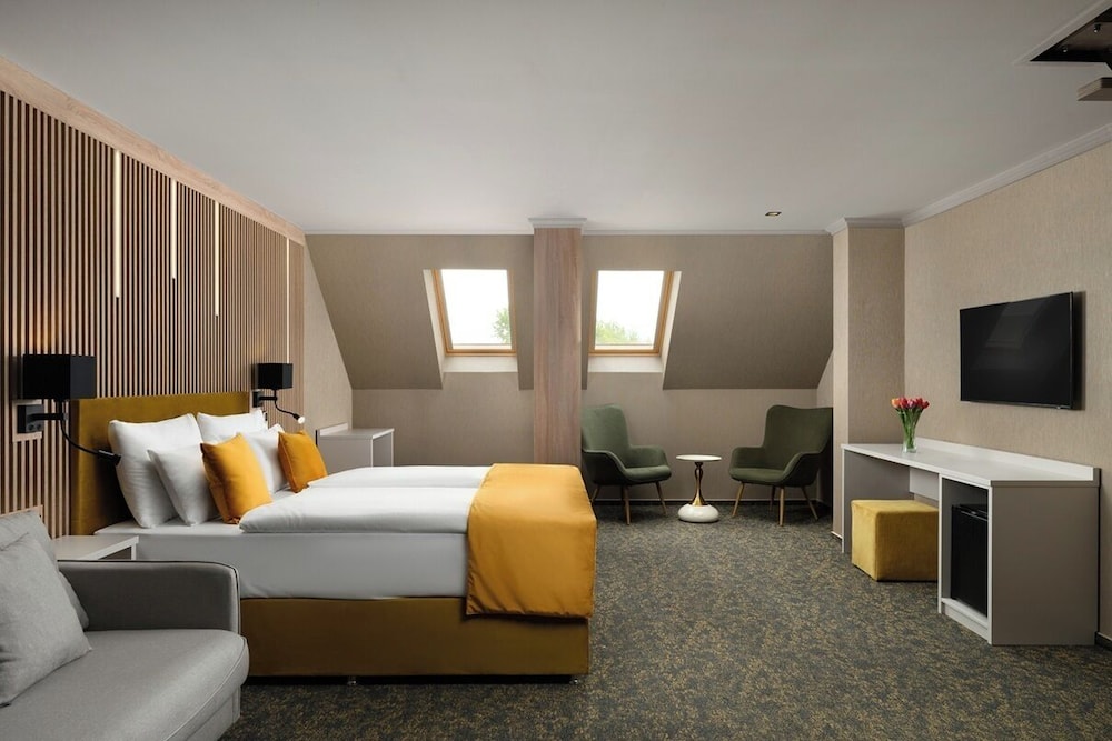 Hotel Allora 16/48
