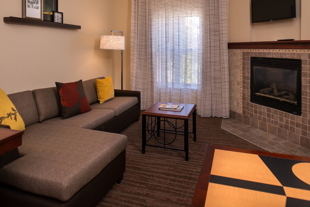 Residence Inn Albuquerque Airport 34/52