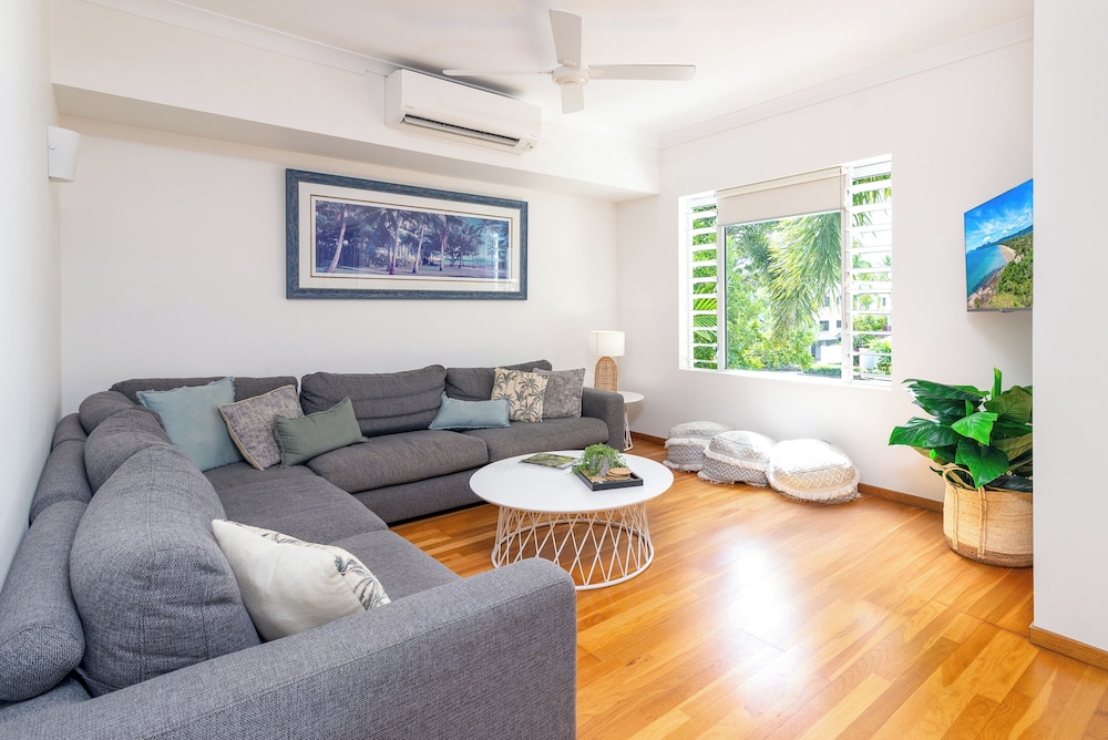 Verandahs Port Douglas 25/56