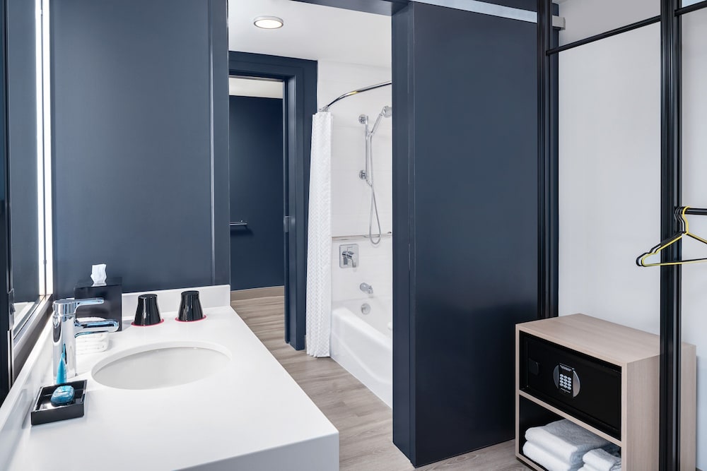 Aloft Ocean City 9/69