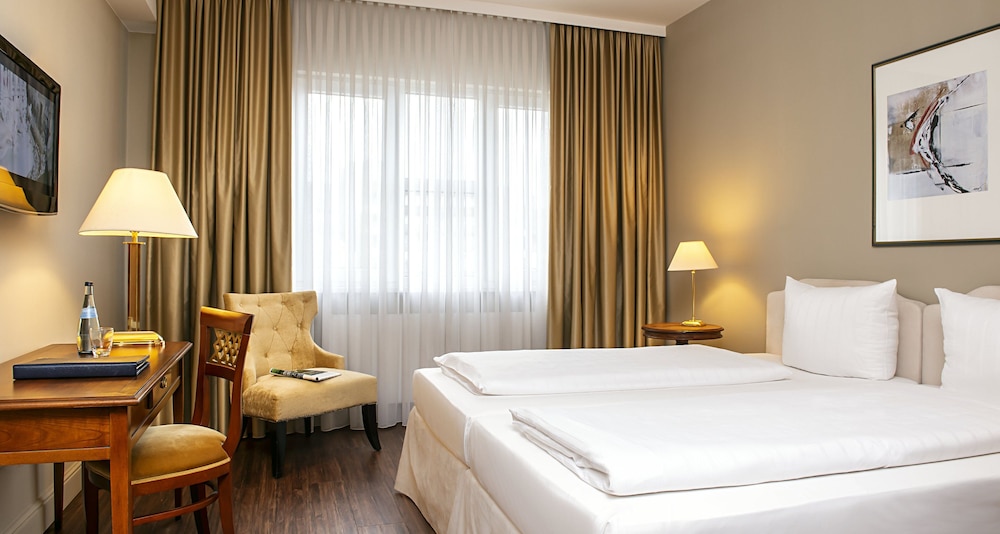 Victor S Residenz Hotel Saarlouis 12/66
