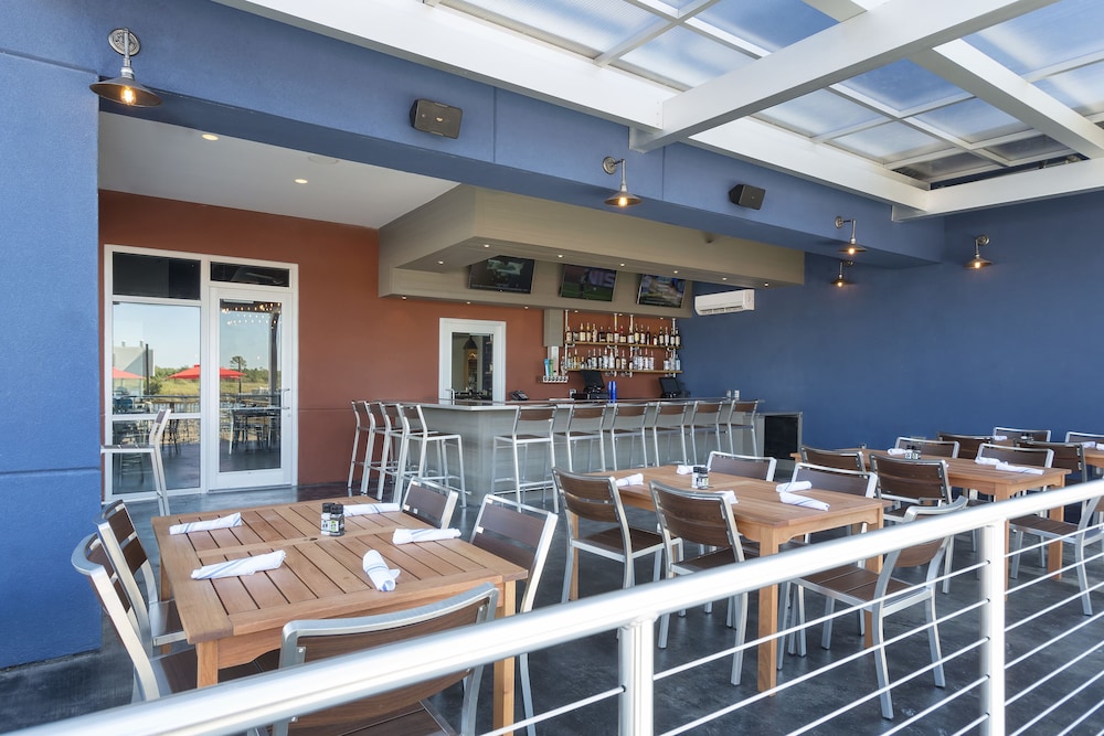 SpringHill Suites Orange Beach at The Wharf 8/66