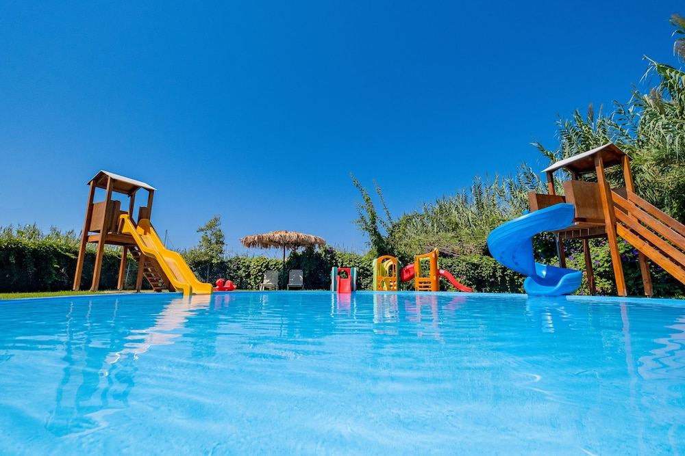 May Beach Hotel 33/43