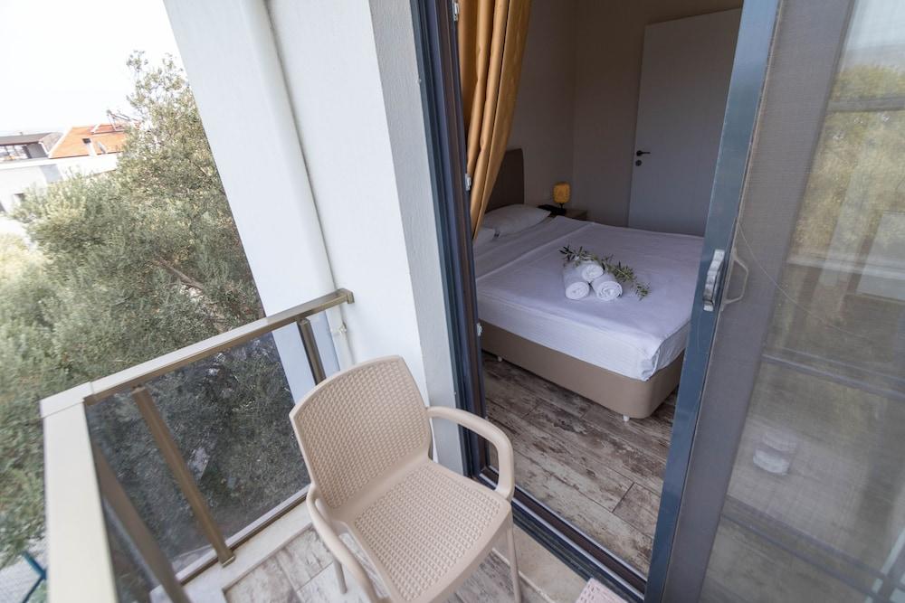 Deniz Otel 22/33
