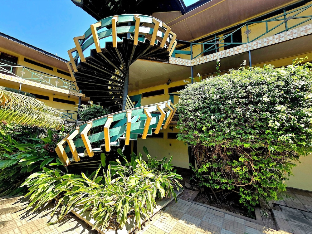 New Dodoma Hotel 44/49