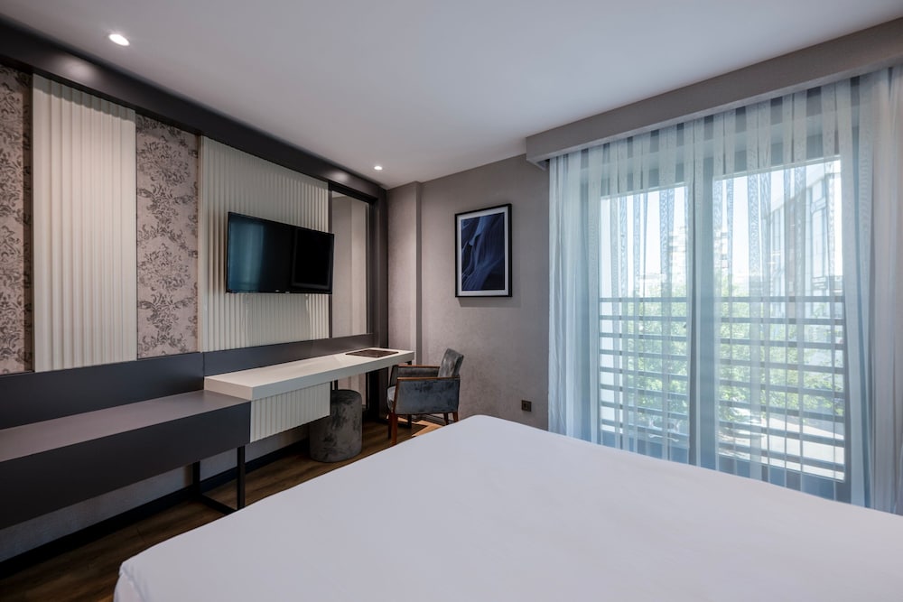 Room at Four Points Express by Sheraton Antalya Lara, ANTALYA