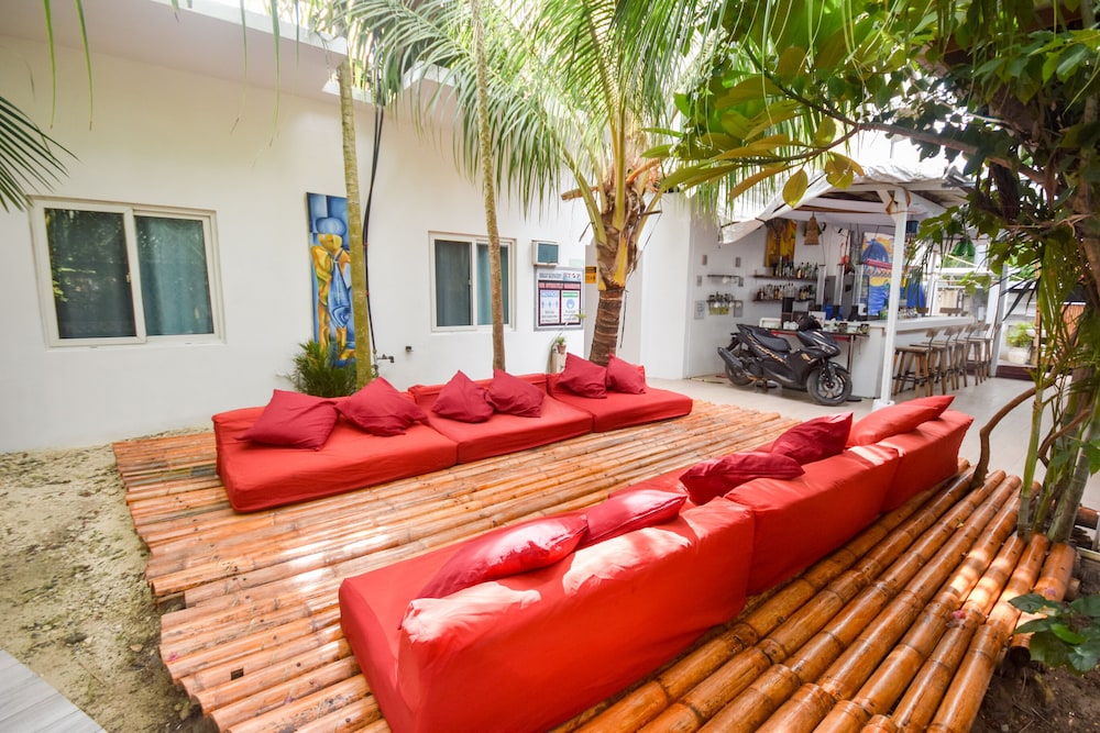 Boracay Backpackers 6/68