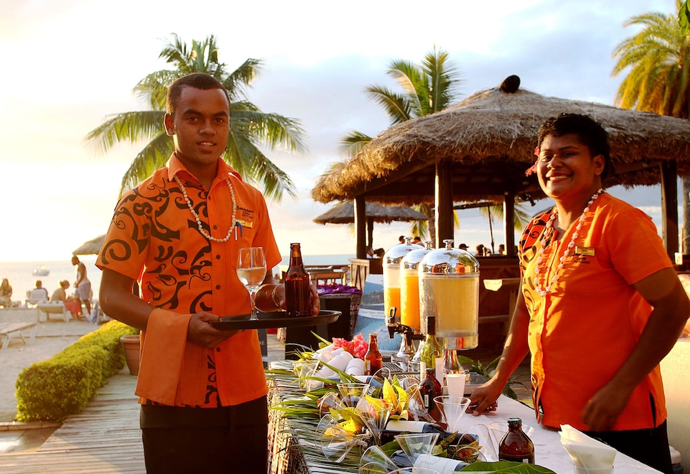 Smugglers Cove Beach Resort and Hotel 6/50