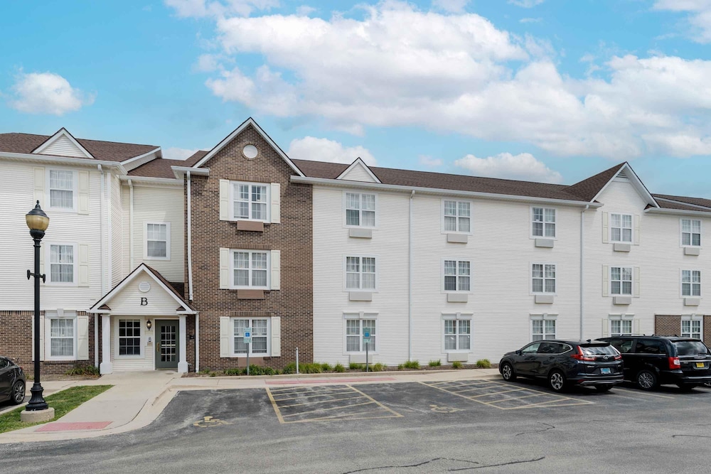 Extended Stay America Suites Chicago Elgin West Dundee 53/58