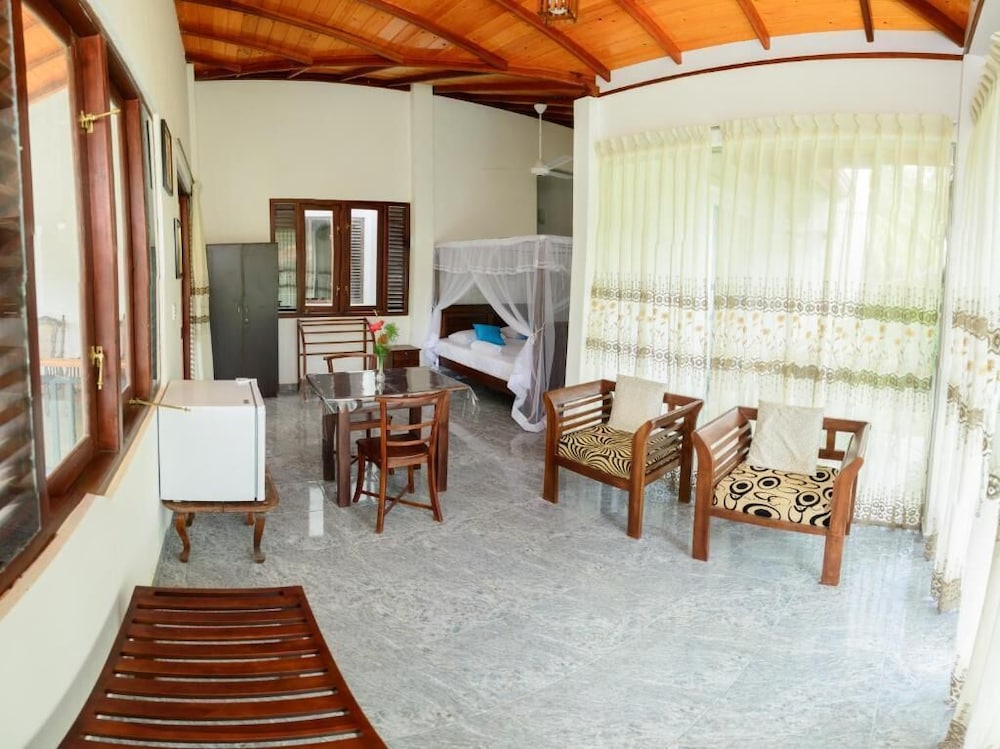 Villa White 28/50