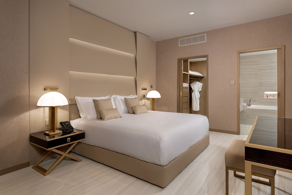 Penthouse, Suite, Queen Bed, Sea View