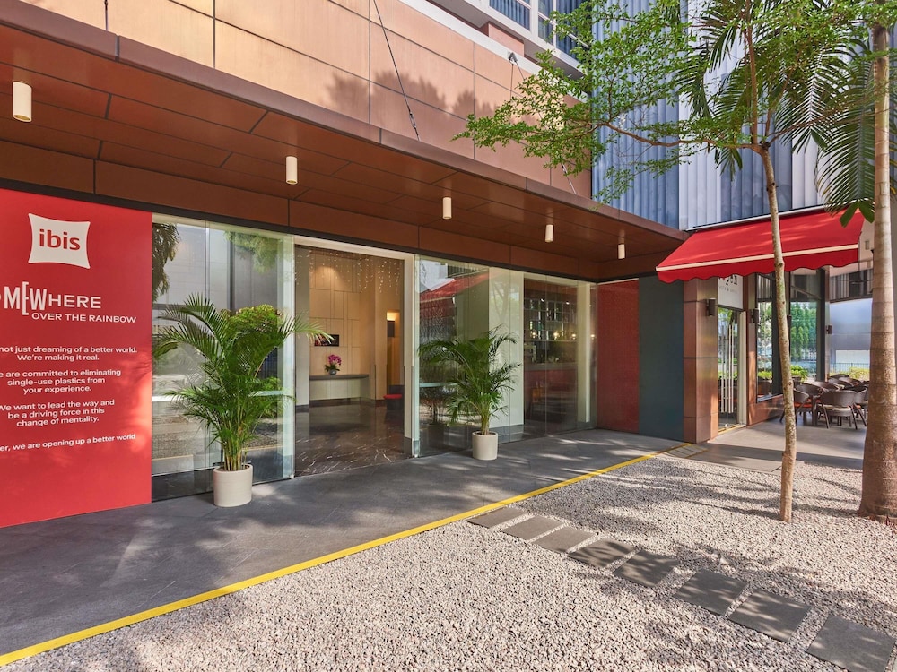 Ibis Singapore Novena Hotel 40/50