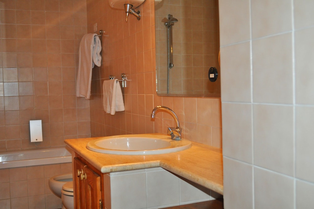 Villa Casalecchi Country Hotel 48/50