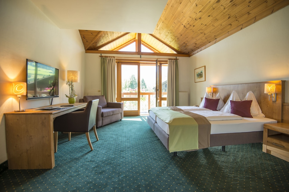 غرفة كومفورت بسرير كوين بشرفة، Hotel Das Gastein 3/6