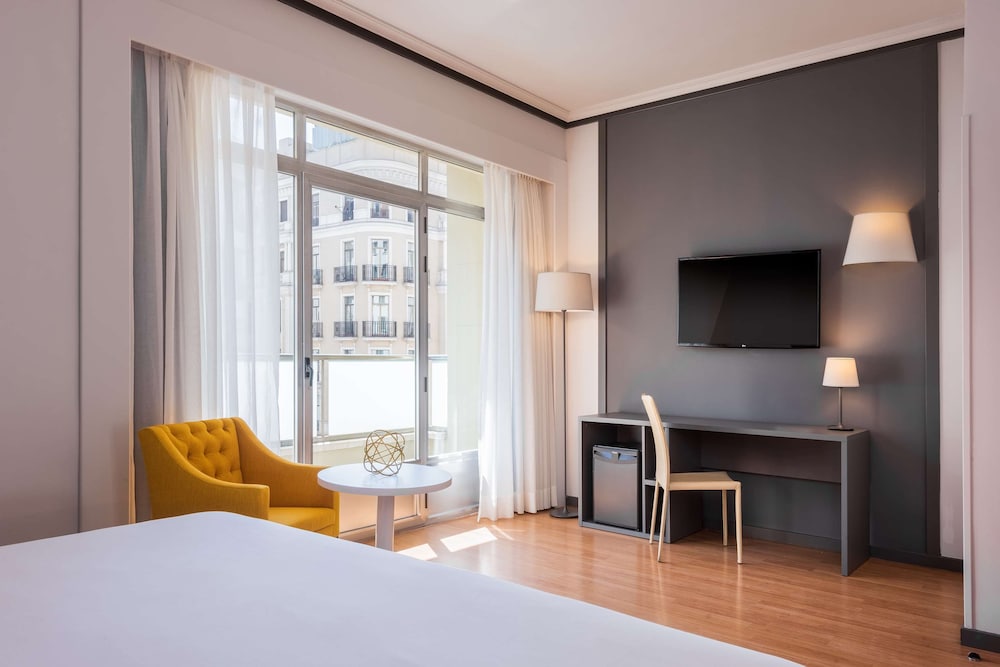 Hotel Madrid Plaza Espana Affiliated by Melia 18/40