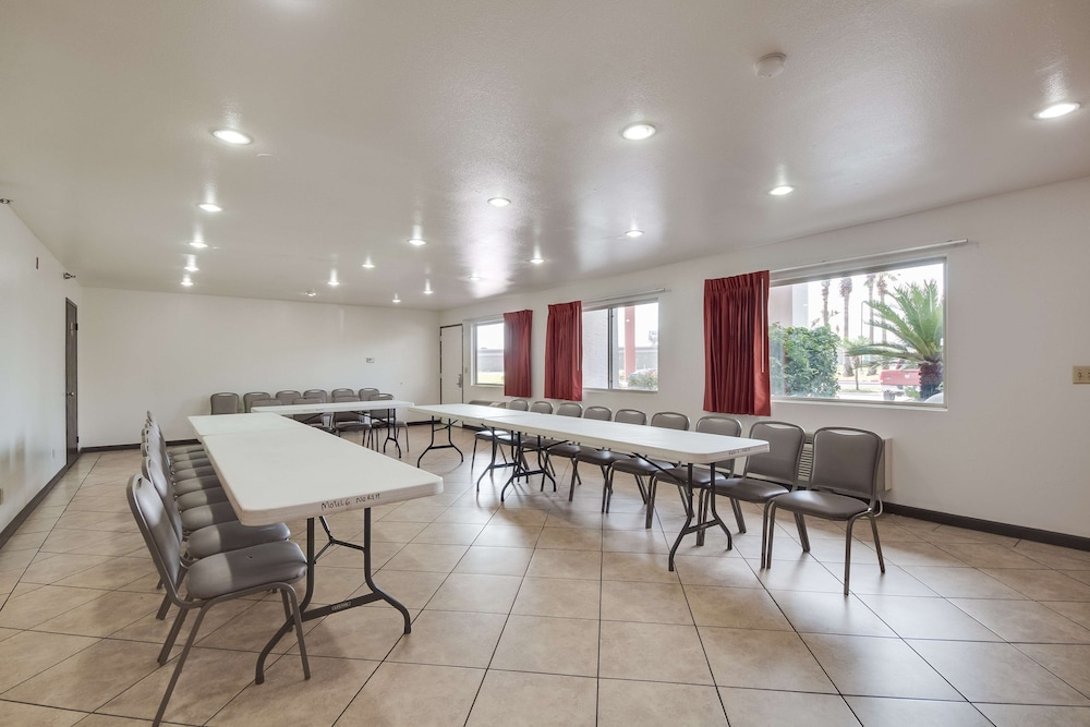 Motel6 Brownsville Tx North 41/55