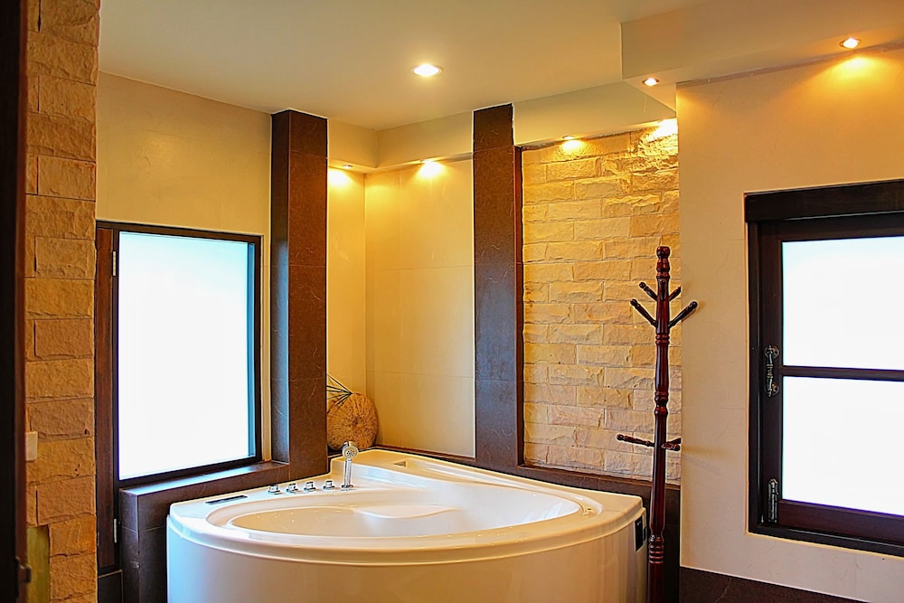 Kokohousesamui Pool Villa 24/52