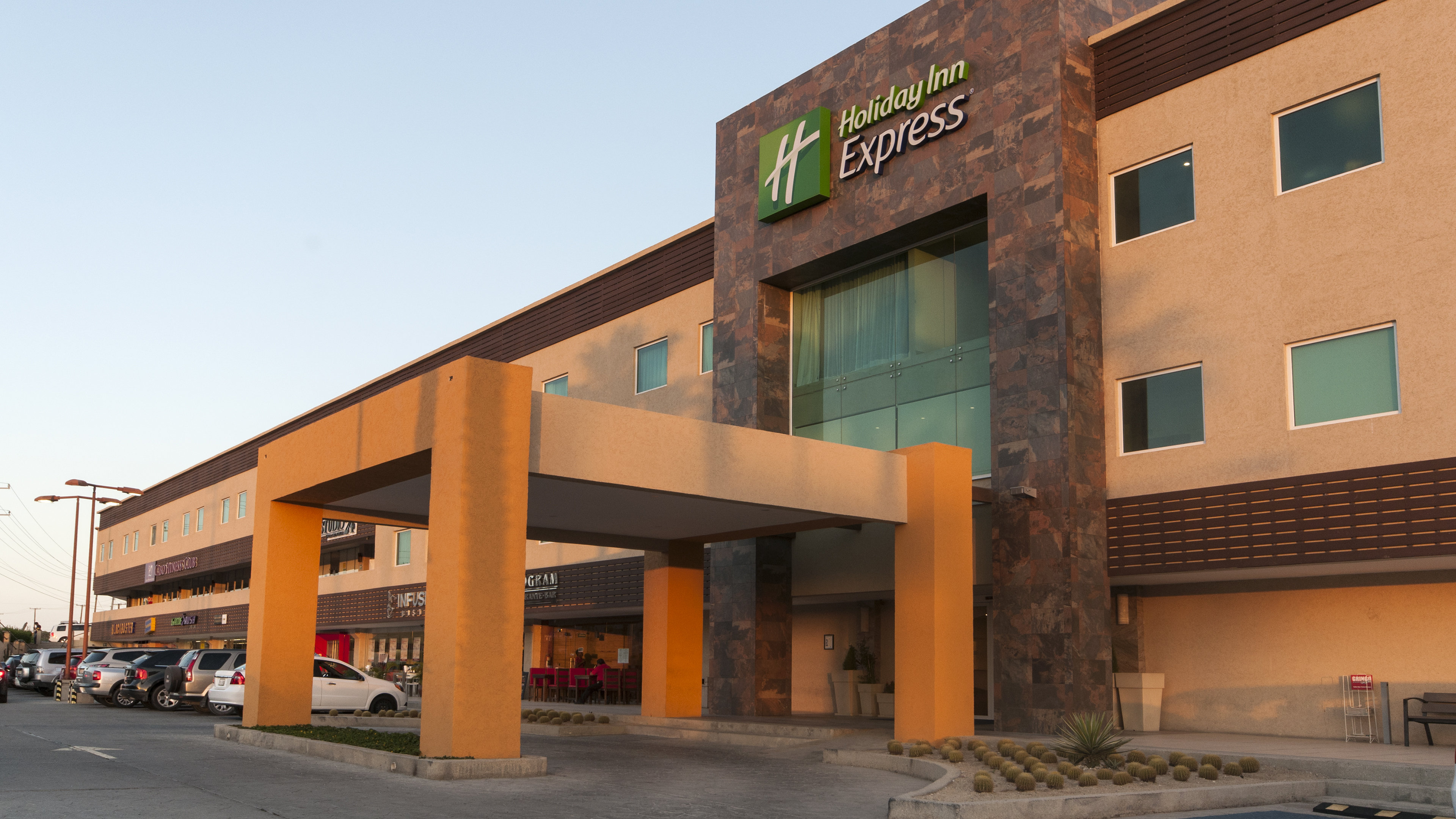 Holiday Inn Express Cabo San Lucas 5/71