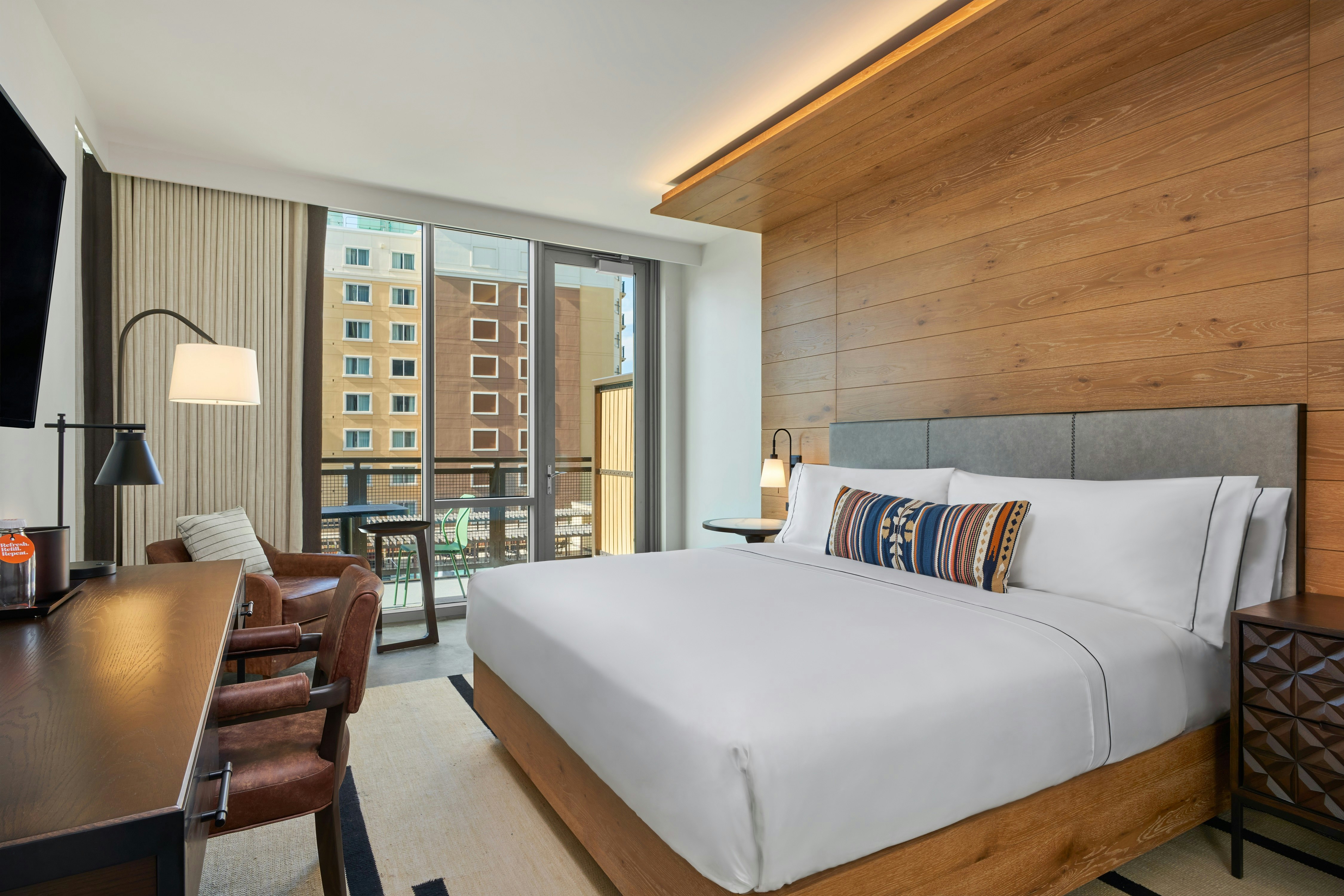 Premium, King Bed, Accessible