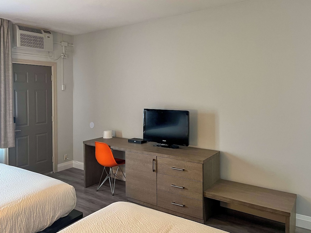 Motel6 Sault Ste. Marie, ON 41/47