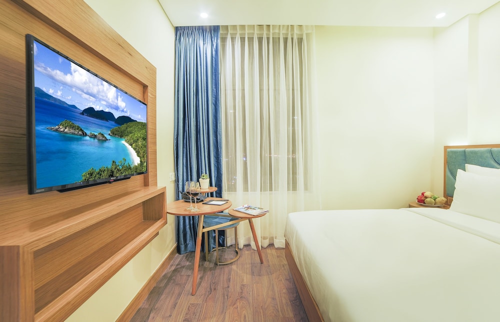 San Marino Boutique Danang 36/69