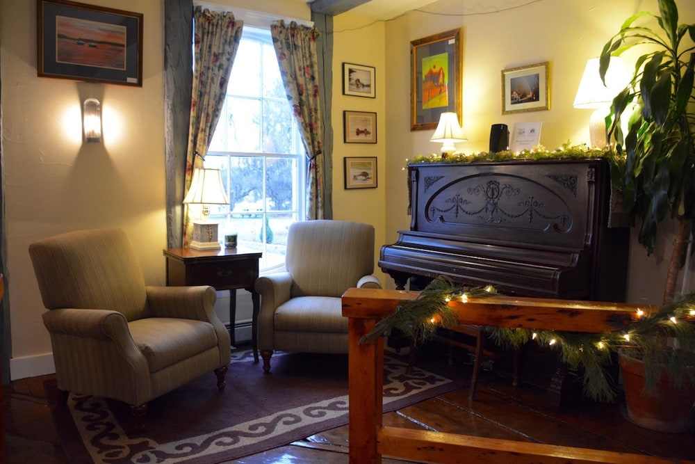 The Dowds Contry Inn and Event Center 28/50