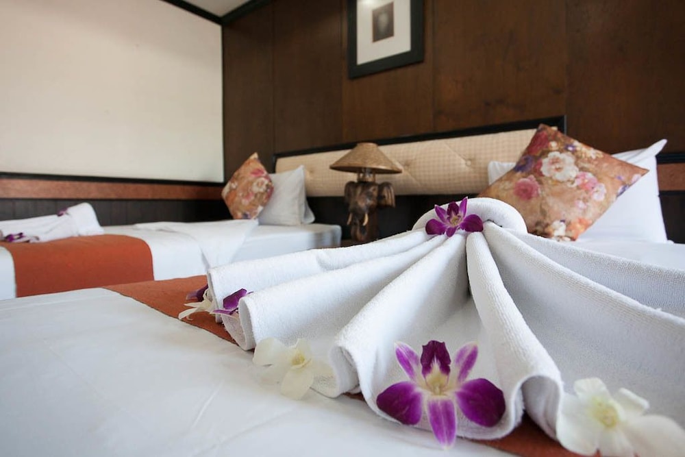 SEASON PALACE HUAHIN HOTEL 14/40
