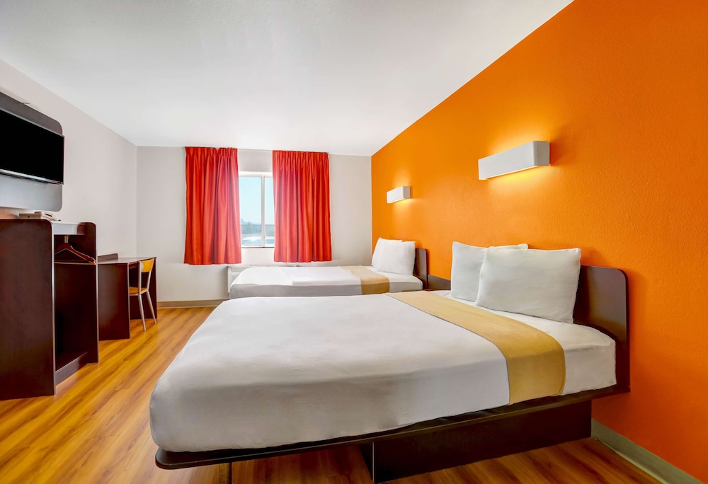 Americas Best Value Inn Apache Junction 14/56