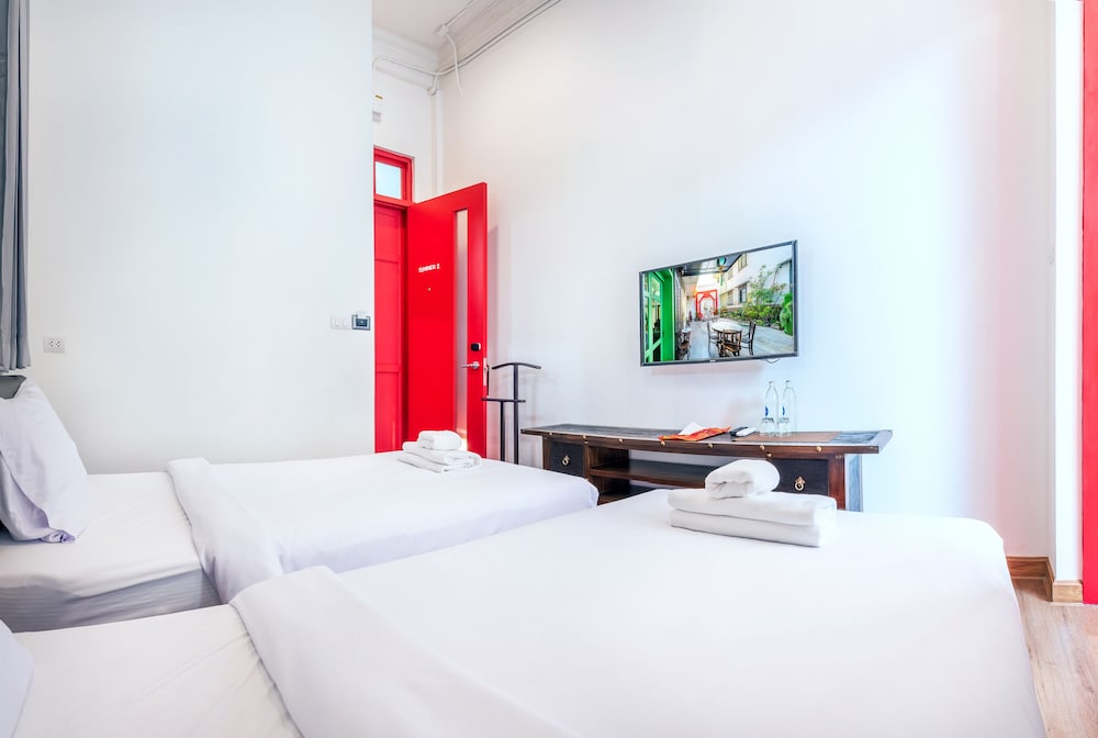 Ama Hostel Bangkok 9/77