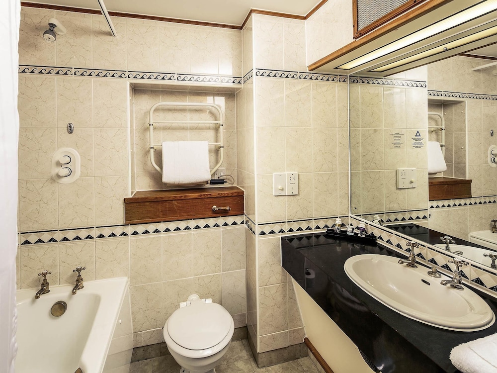 MERCURE YORK FAIRFIELD MANOR HOTEL 74/74