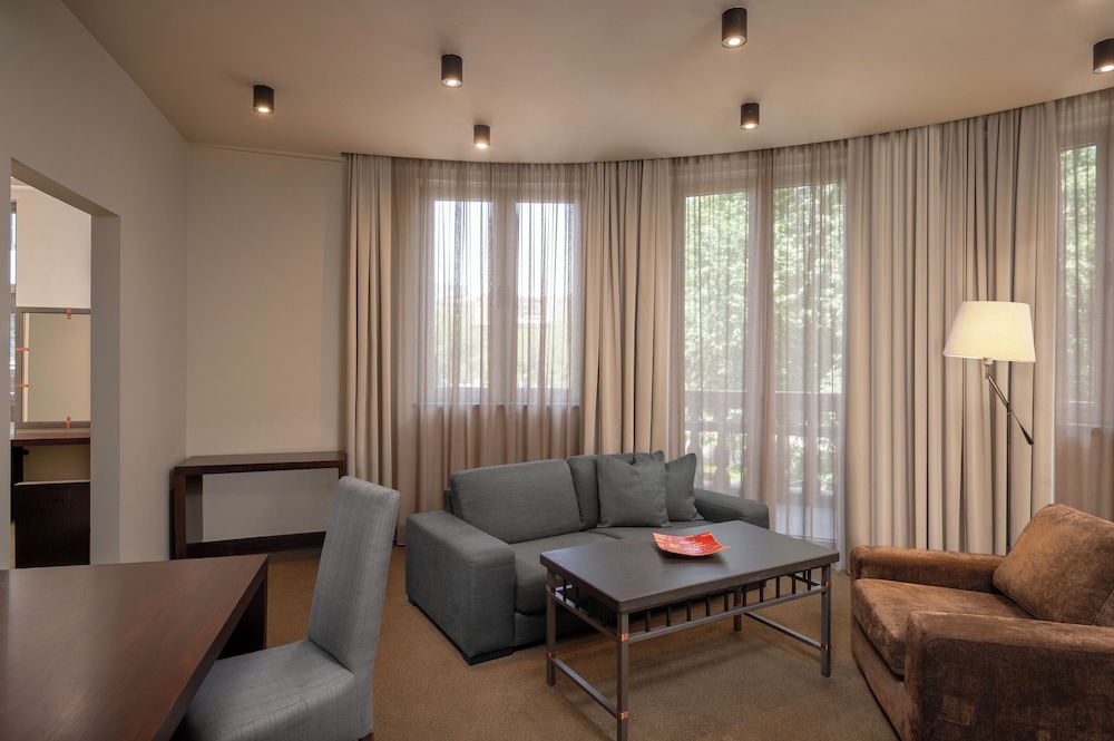 Tufenkian Historic Yerevan Hotel 36/61