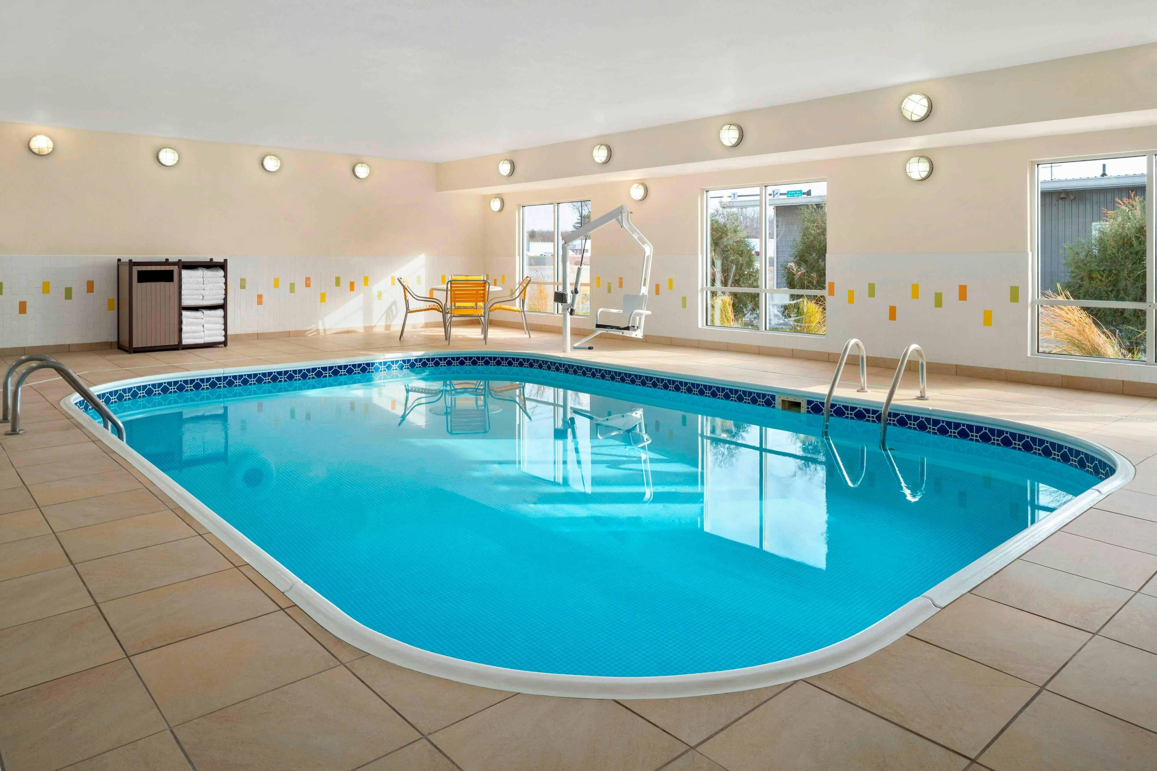 Comfort Inn & Suites Lima Northwest 13/30