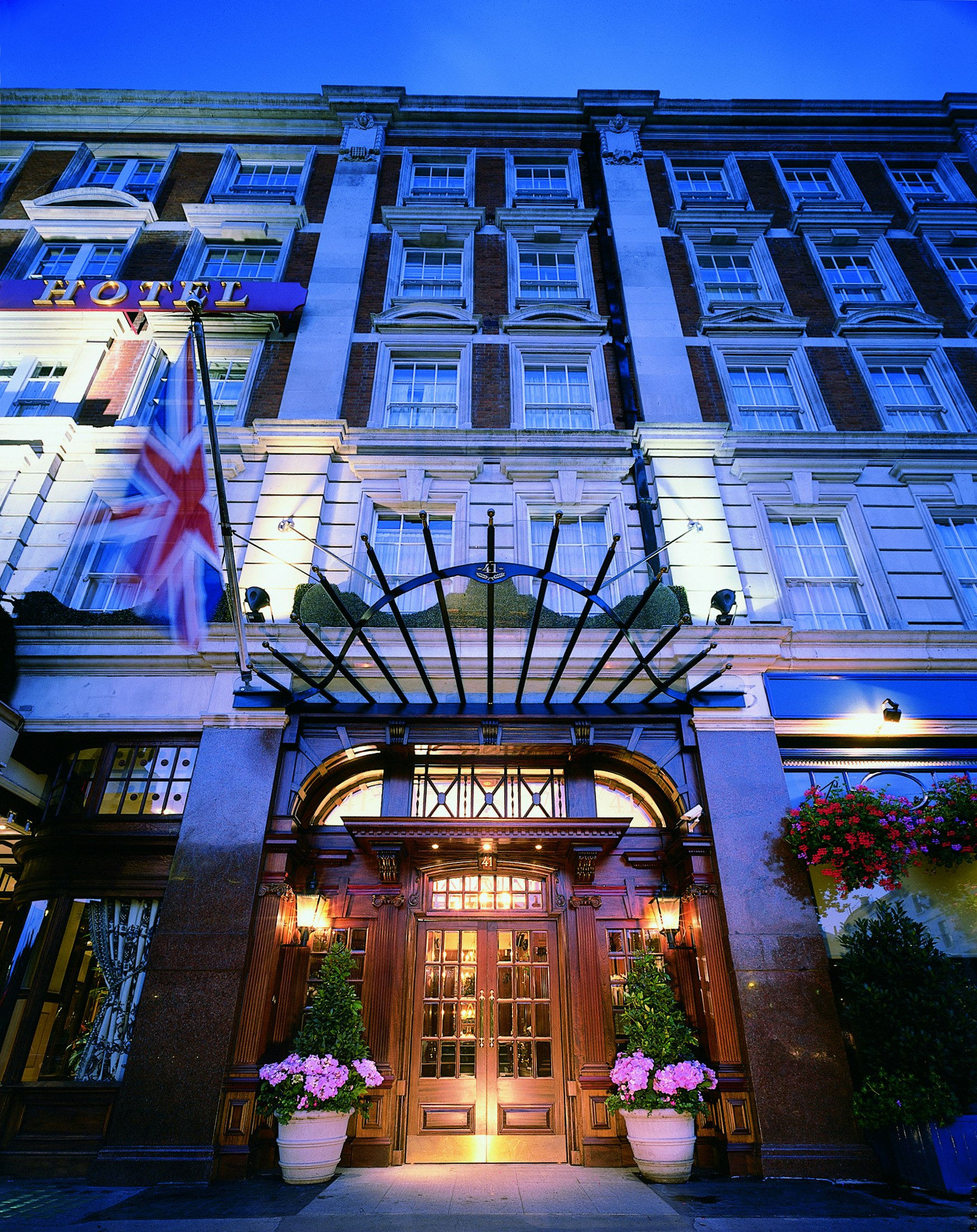 Hotel 41 2/72