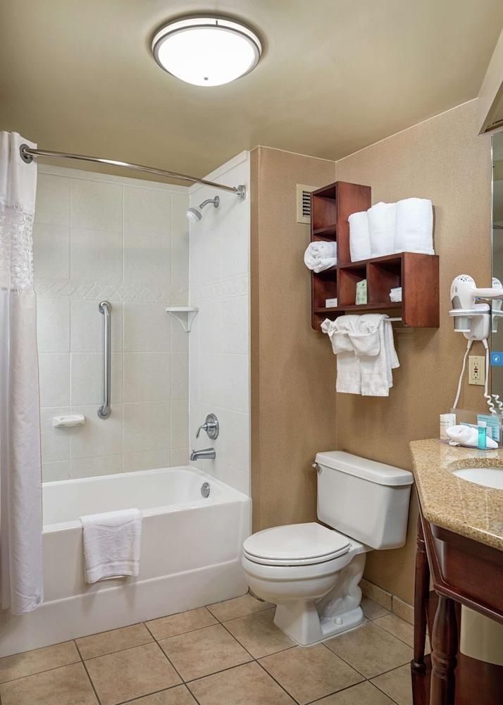 Hampton Inn Tuscaloosa-University 24/50