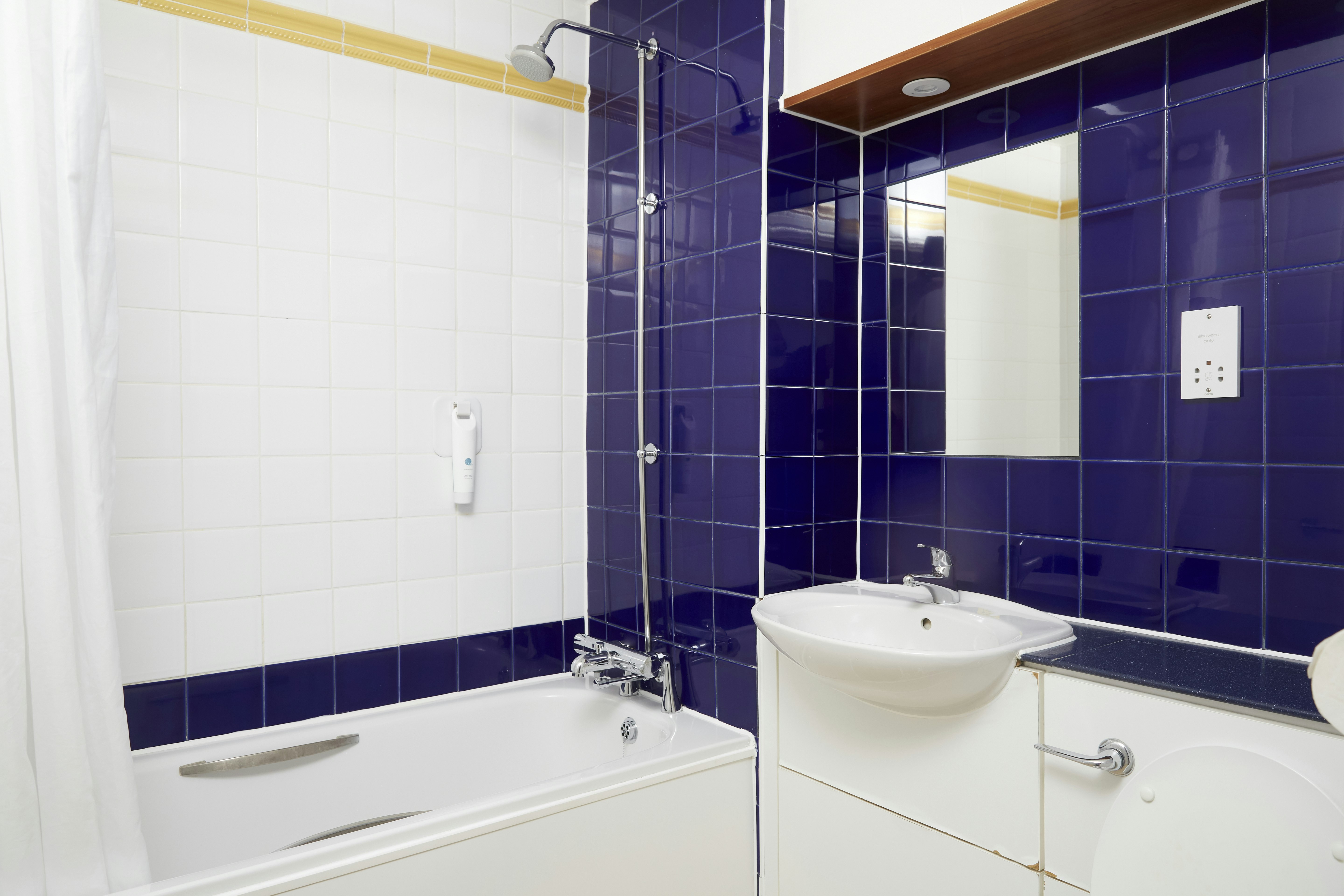 Premier Inn Basingstoke South 21/21