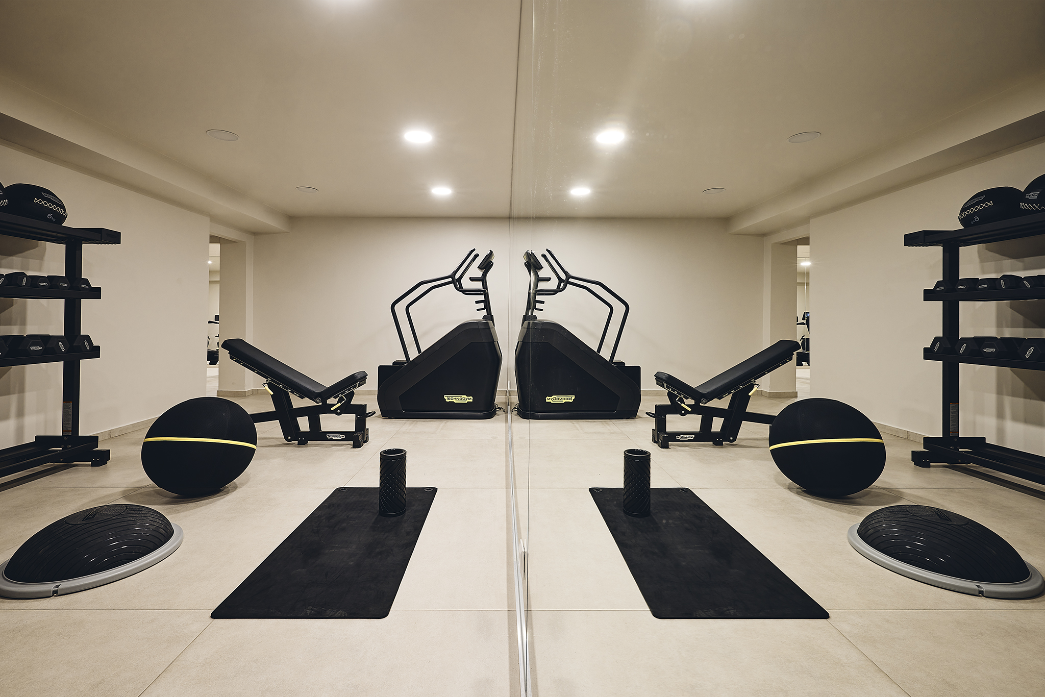 Horizon Hotel Adults Only 25/50