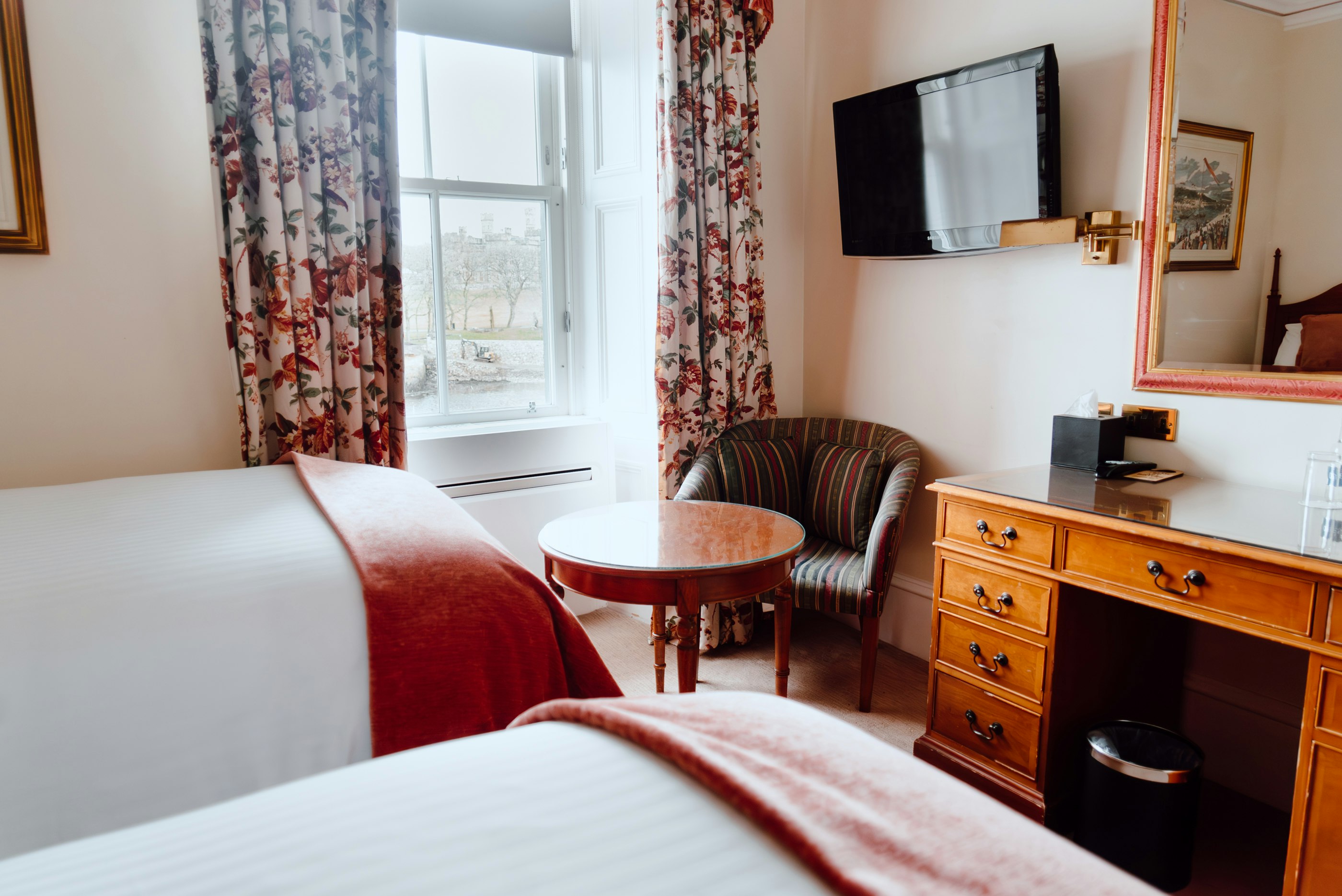 Royal Hotel Stornoway 23/64